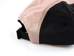 Mads Nørgaard multi black kasket Tian Fox (voksen)